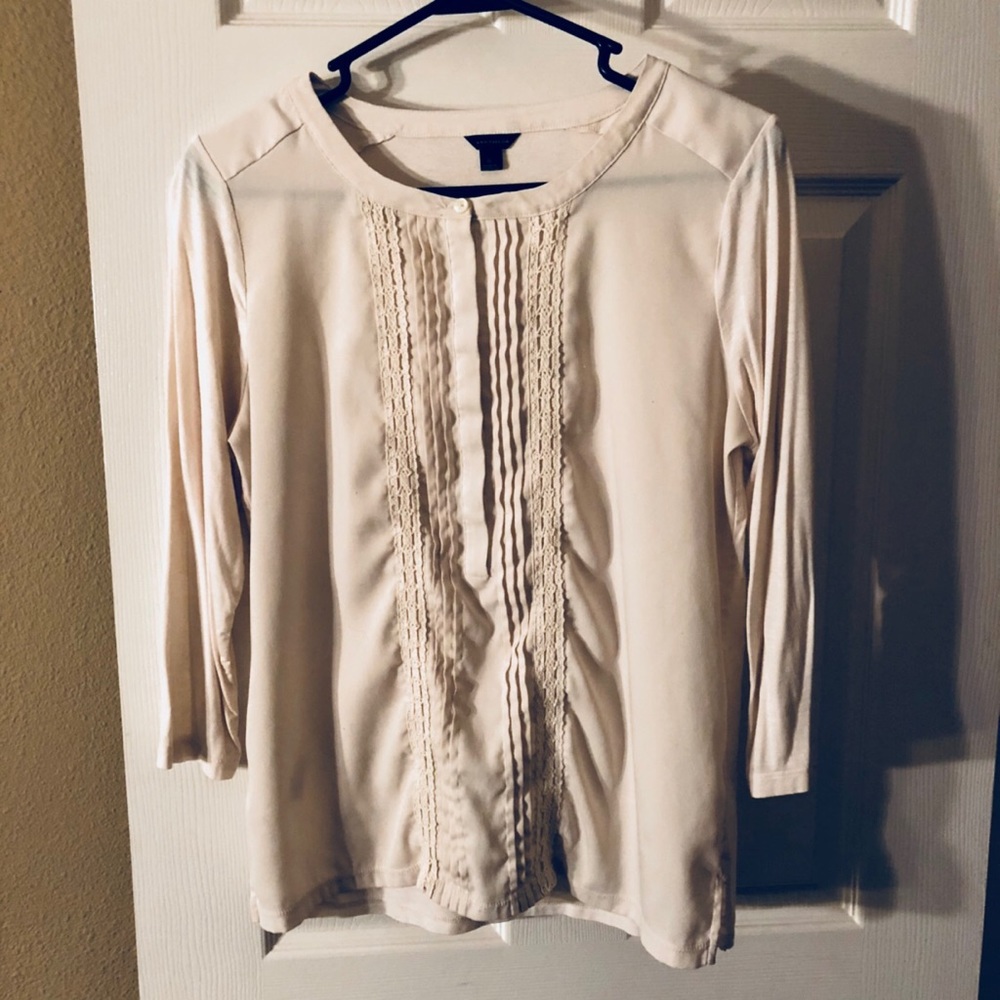Cute Ann Taylor blouse
